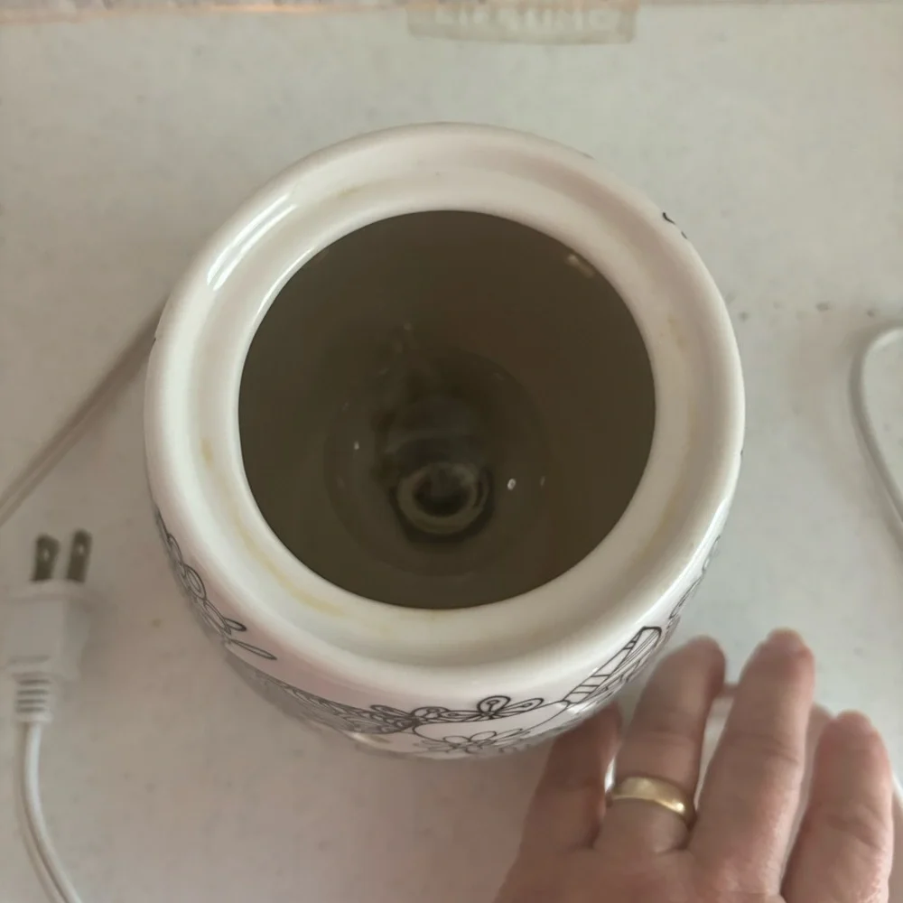 Scentsy Warmer Coloring Reimagine 37177 Black White Butterfly Flowers